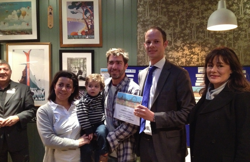 Dan Watkins and Tracy Scott with The Naked Loaf, Furzedown Winners