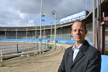 Dan visits Wimbledon Greyhound Stadium